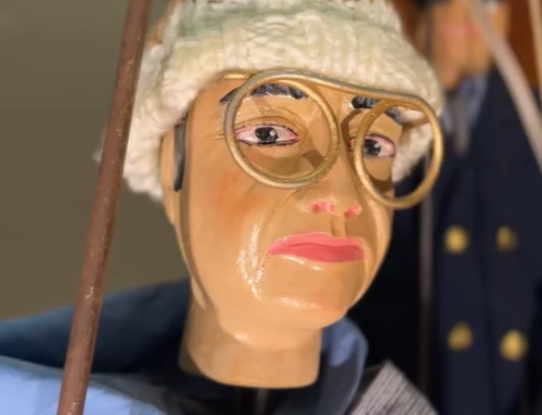 Matteo Messina Denaro e la sua morte diventano uno spettacolo dei pupi